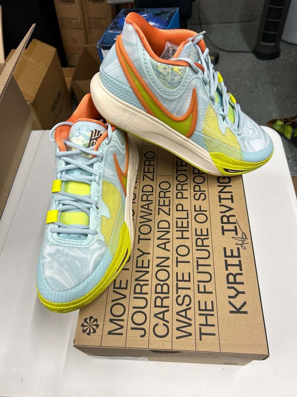 Nike Kyrie 8 Men's 13 Eagle Glacier Blue Yellow Strike Rare NIB DJ6017 400